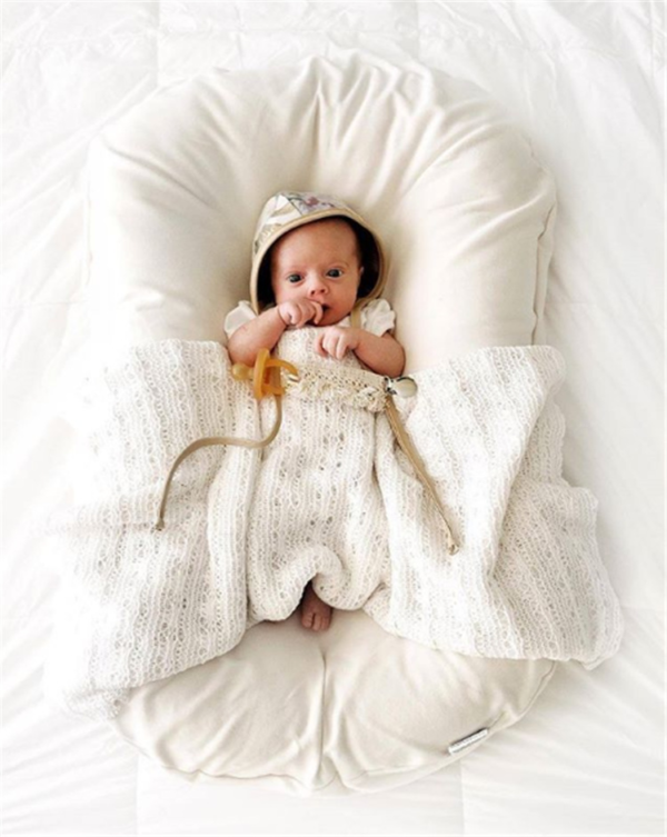 REDUCTEUR DE LIT MATELAS NID DE BEBE