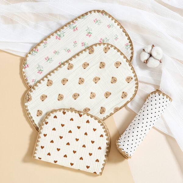 da64d40e-9ec1-4ef3-9610-2fcf2f1af64f.jpg Baby Reflux Pad - Ultra-Absorbent 10-Layer Muslin Cotton Protection for Spit-Ups & Drool